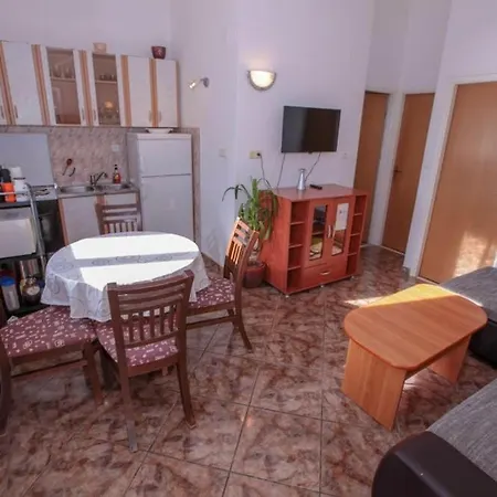 Rogoznica 2895b *
